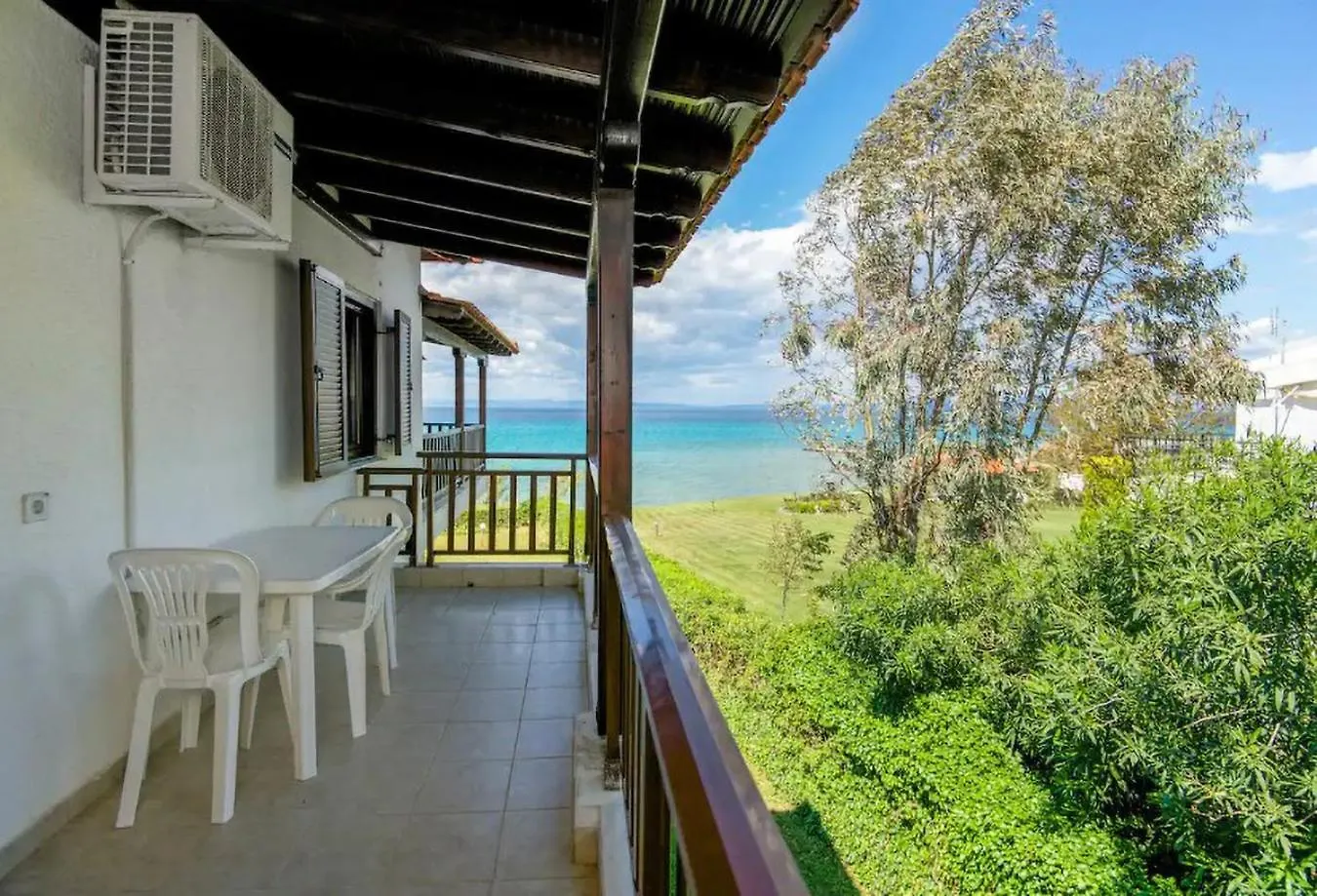 Beach House In Polichrono Halkidiki Polychrono